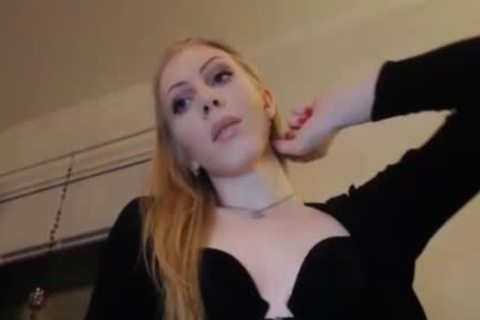nice blond large 10-Pounder ladyboy webcam Show