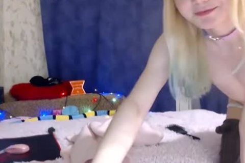 blonde Sissy: Throatfucking, wazoo to mouth, Salivating