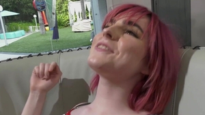 Gender X: Smash Thompson & Ella Hollywood fingering