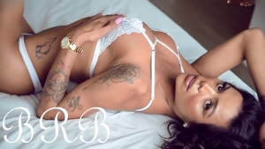 sanz13: Sinful Sappho's Seduction